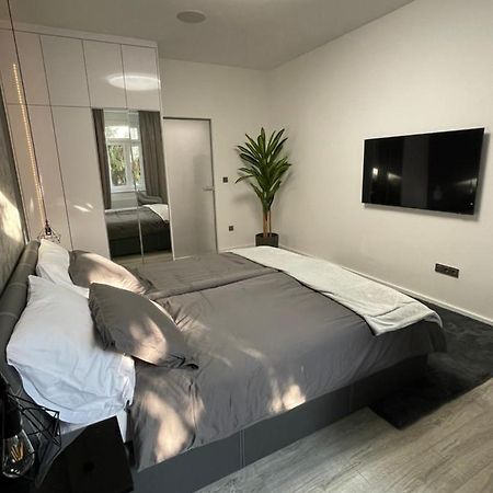 Apartman Tinea 萨格勒布 外观 照片